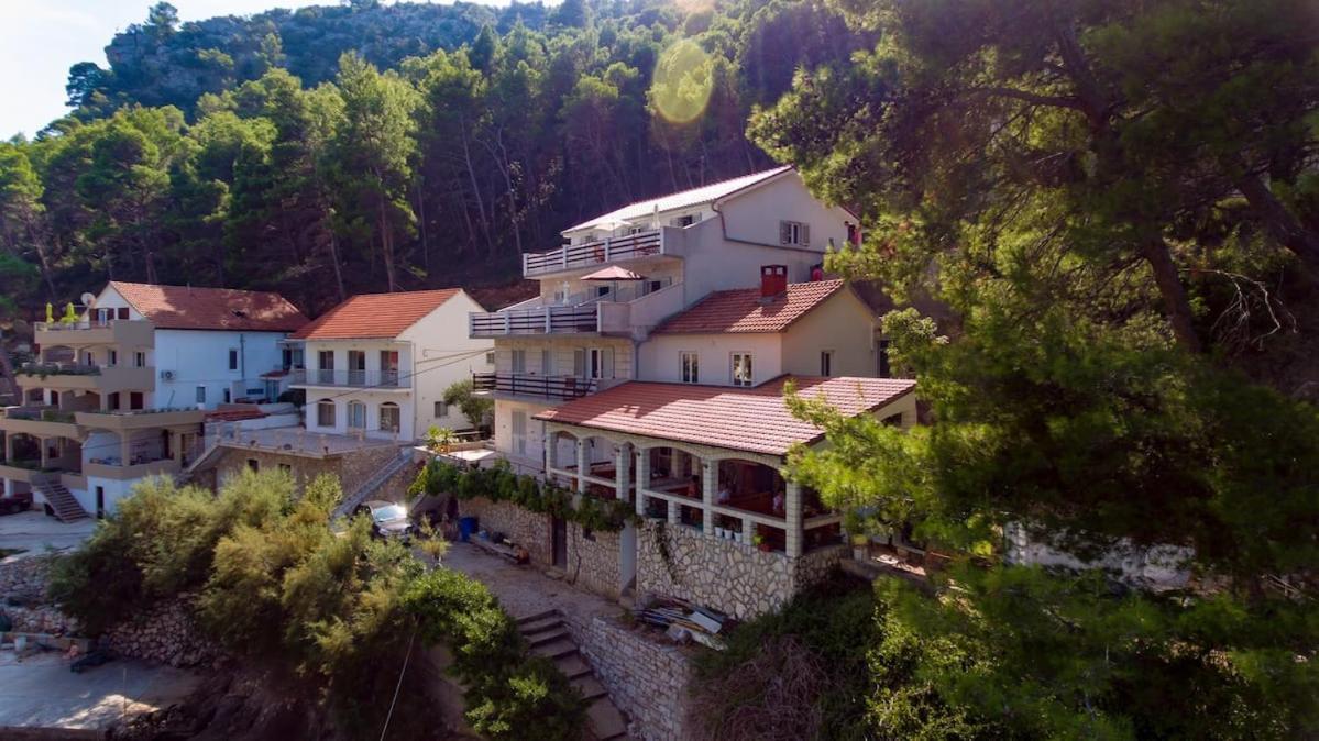 Villa Mateljan Zastražišće 외부 사진