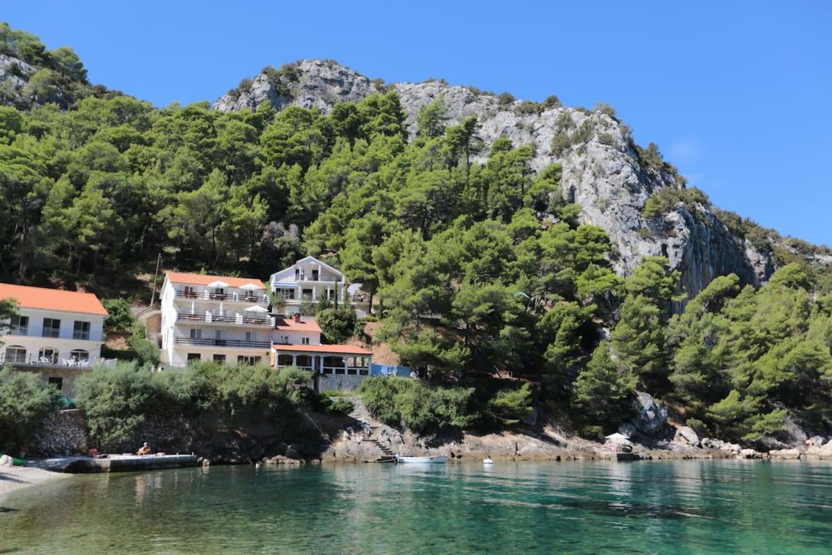 Villa Mateljan Zastražišće 외부 사진