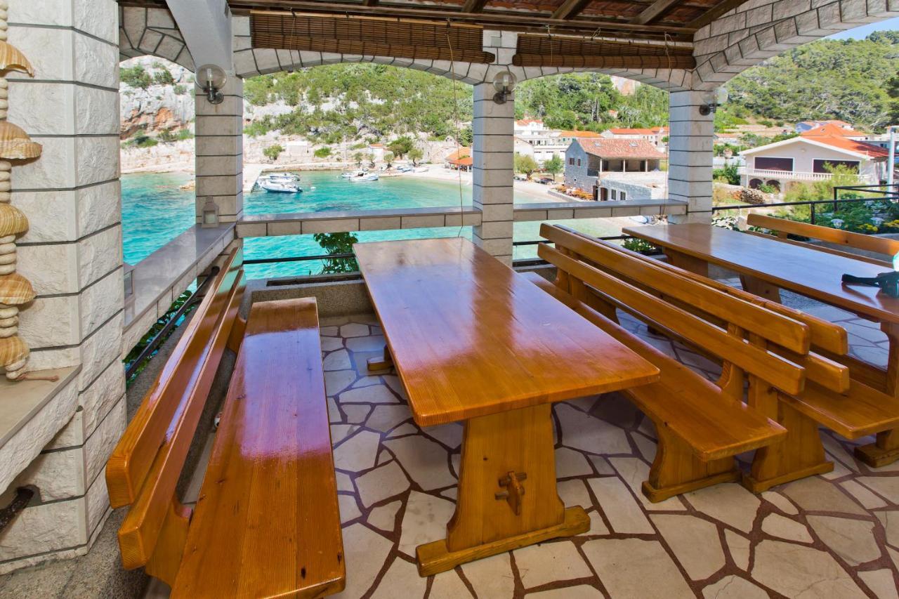 Villa Mateljan Zastražišće 외부 사진
