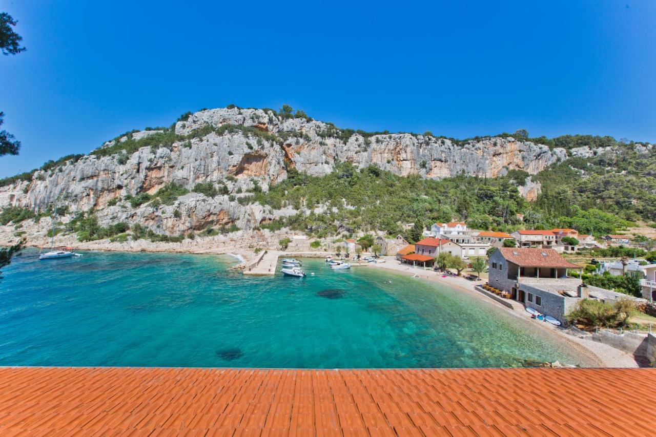 Villa Mateljan Zastražišće 외부 사진