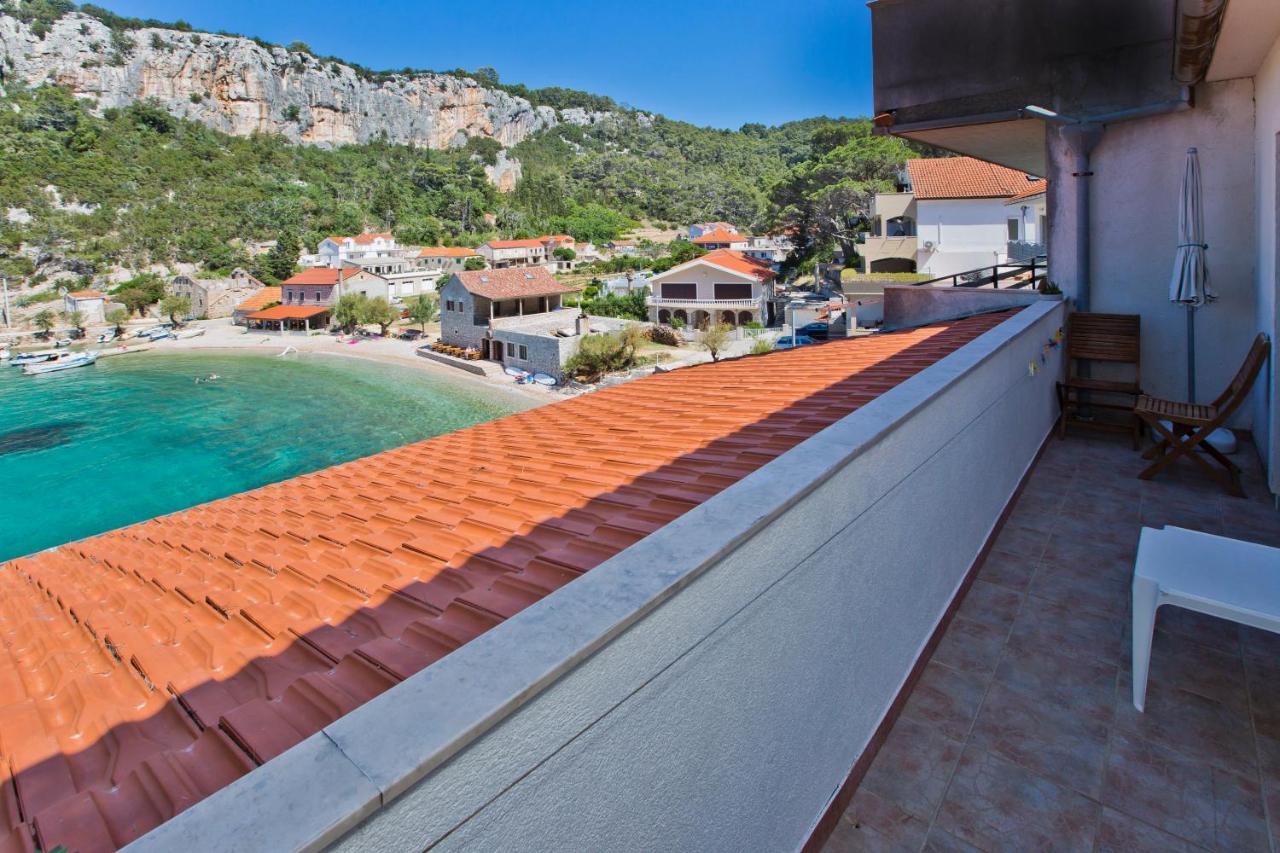 Villa Mateljan Zastražišće 외부 사진